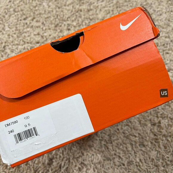 Nike Women's Court Legacy Lift Platform Sneakers Shoes DM7590-100 Size 9.5 (New) - Picture 12 of 16